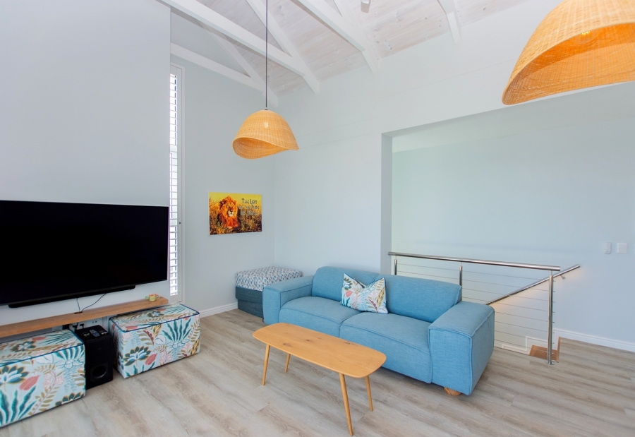 5 Bedroom Property for Sale in Calypso Beach Western Cape